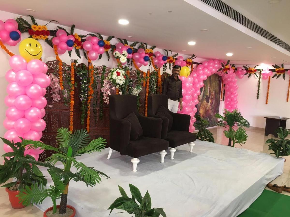 Hotel Rajshree Tanakpur Eksteriør billede